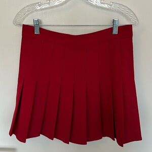 Qing Hua red pleated skirt